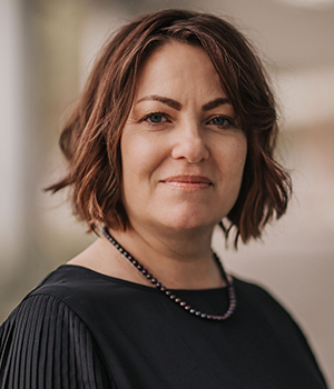 Dr. Amy L. Peters, Executive Director at Utah State University, Top 10 Inspiring Women Leaders of 2022 Profile