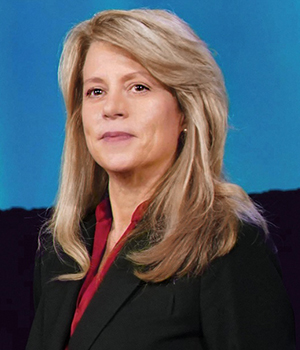 Stacy DeWalt, Chief Marketing Officer of Heartland Dental, Top 10 Women CMOs of 2022 Profile